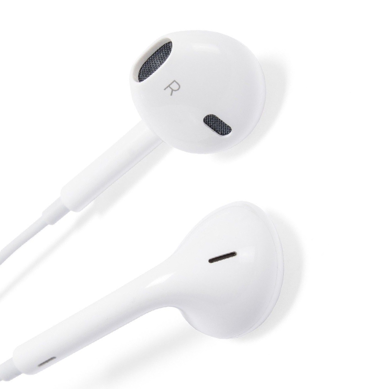 Apple EarPods with Remote and Microphone 3.5mm Jack Adapter - White  (Bulk)